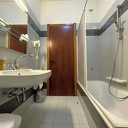 Griselda Hotel 3*